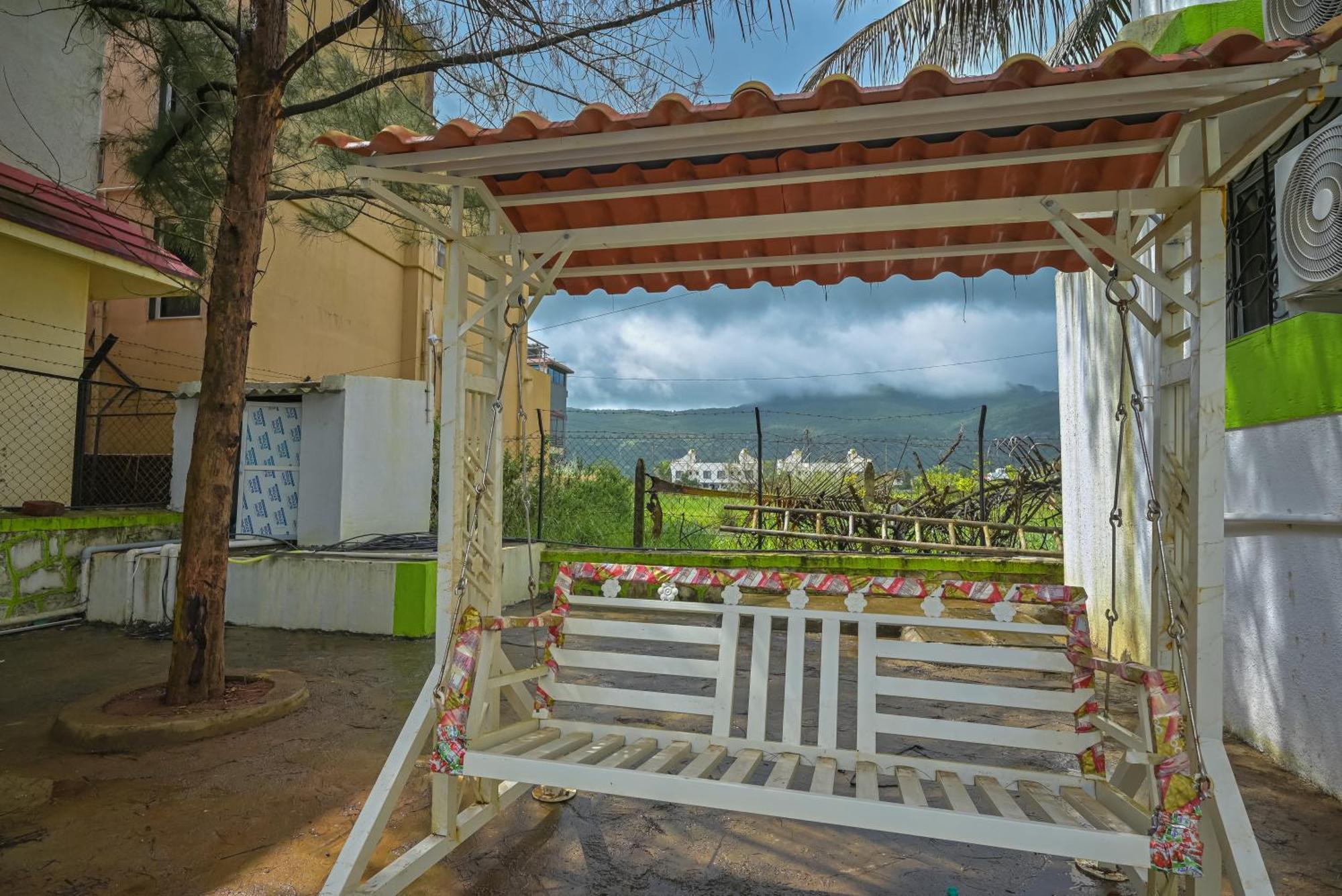 Empyrean Stay Ll 3Bhk Ll Marshall Villa Ll Large Pool Ll Ac Ll โลนาวาลา ภายนอก รูปภาพ