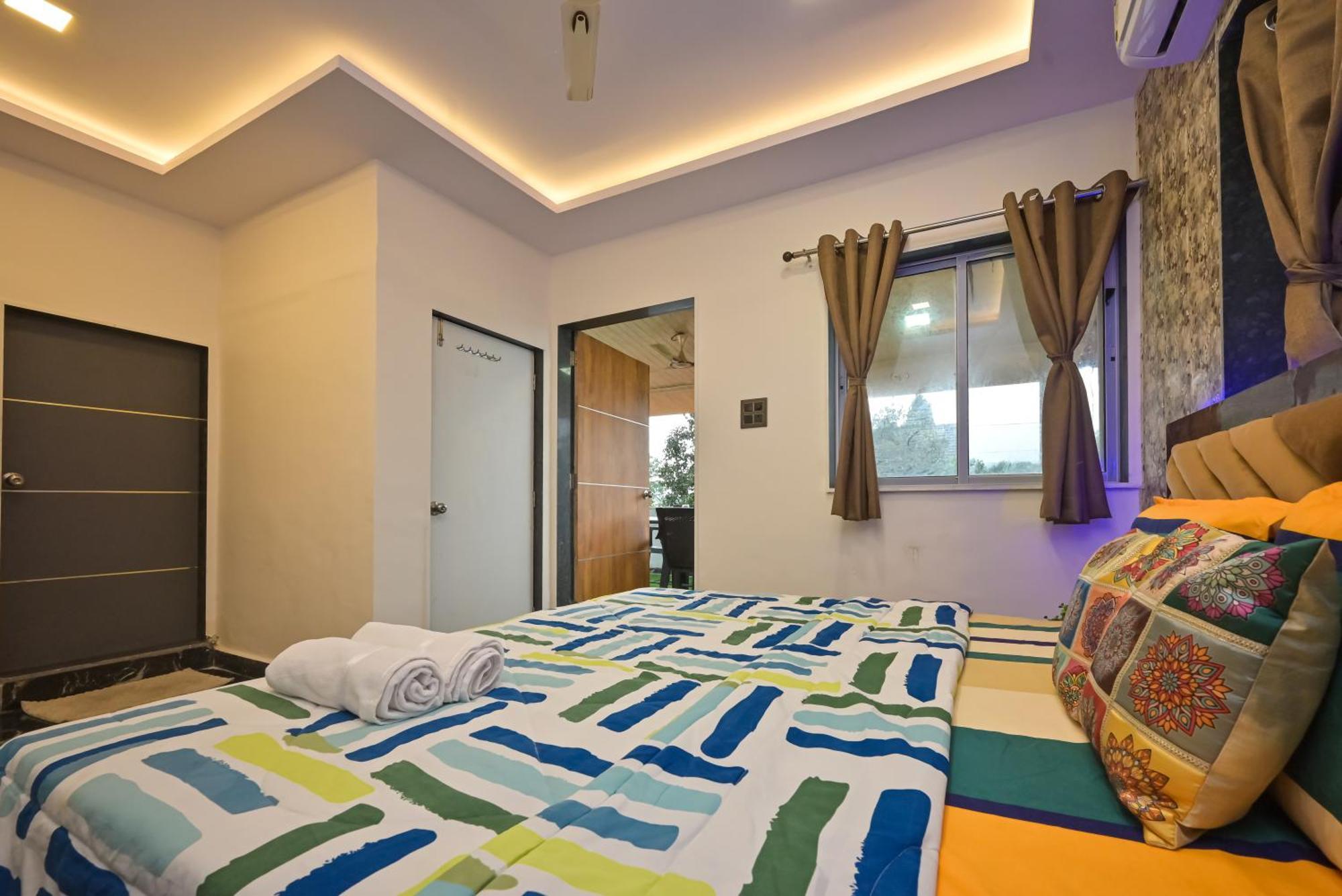 Empyrean Stay Ll 3Bhk Ll Marshall Villa Ll Large Pool Ll Ac Ll โลนาวาลา ภายนอก รูปภาพ